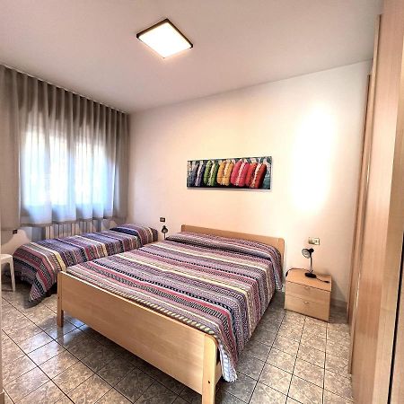 Zzznon Attivo Ex Dl5 E Dl6 Lägenhet Lido di Jesolo Exteriör bild