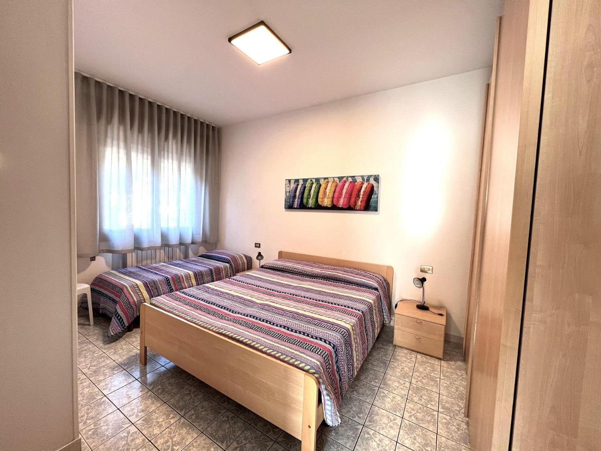 Zzznon Attivo Ex Dl5 E Dl6 Lägenhet Lido di Jesolo Exteriör bild