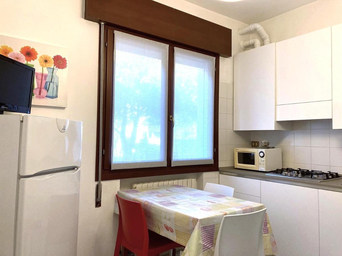 Zzznon Attivo Ex Dl5 E Dl6 Lägenhet Lido di Jesolo Exteriör bild