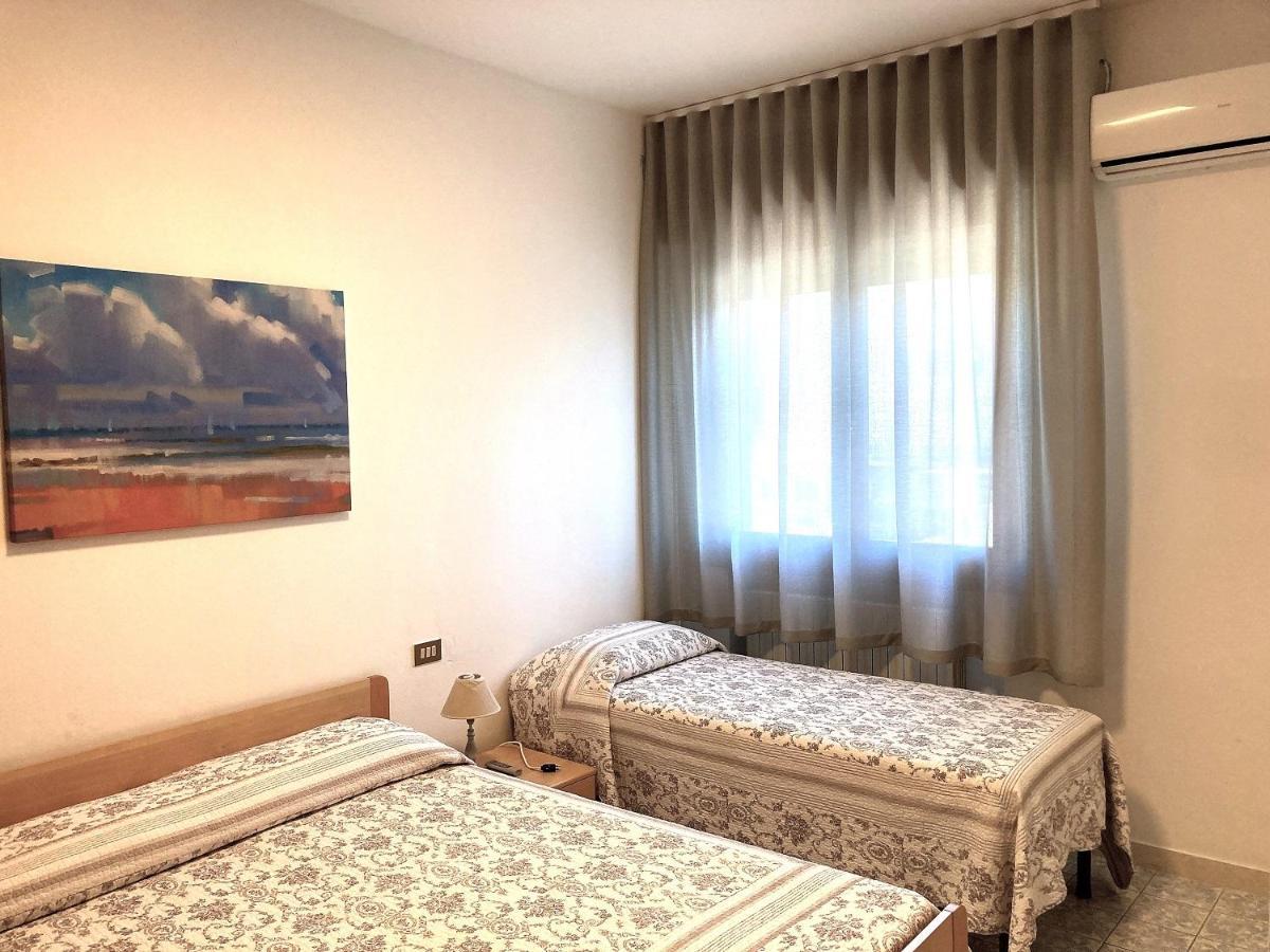 Zzznon Attivo Ex Dl5 E Dl6 Lägenhet Lido di Jesolo Exteriör bild