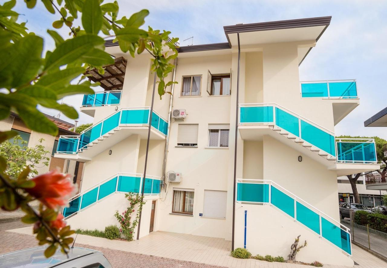 Zzznon Attivo Ex Dl5 E Dl6 Lägenhet Lido di Jesolo Exteriör bild