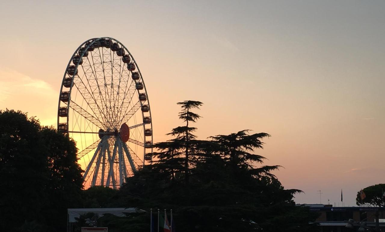 Zzznon Attivo Ex Dl5 E Dl6 Lägenhet Lido di Jesolo Exteriör bild
